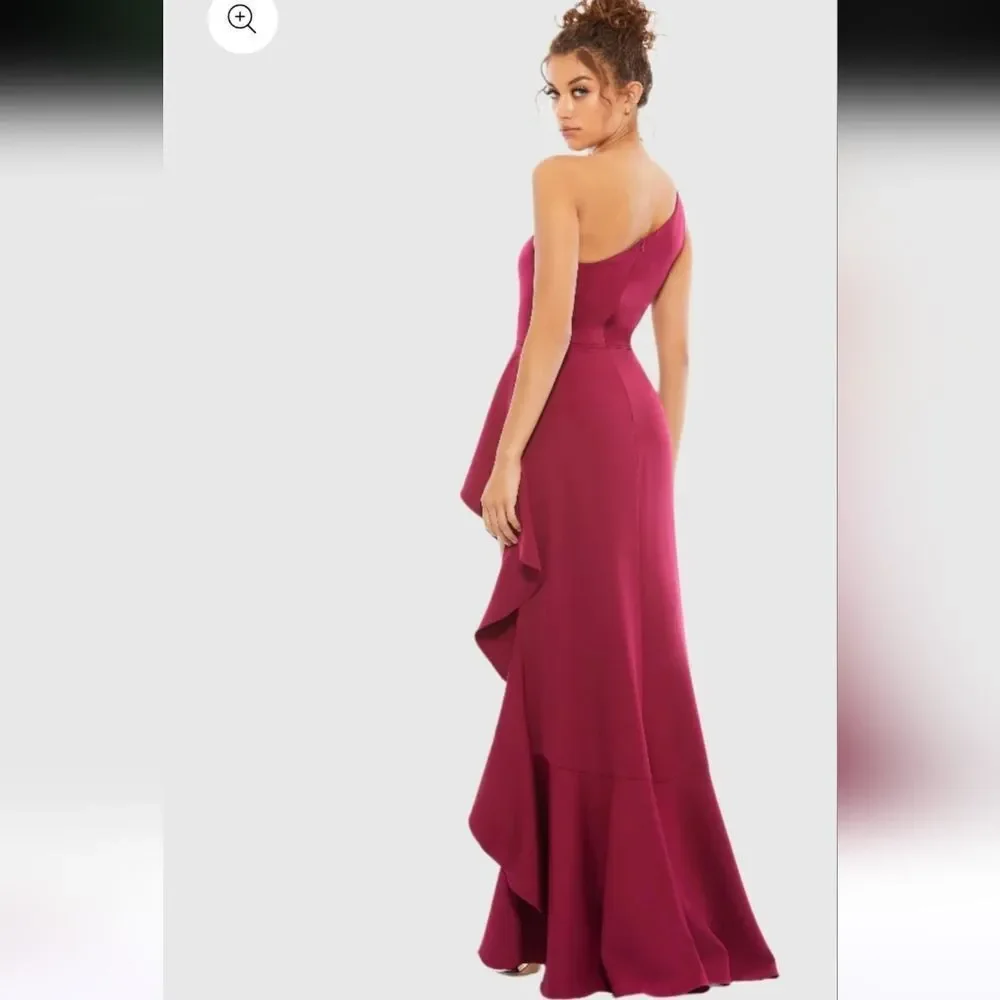 Mac Duggal 49089 One Shoulder High Slit Ruffle Gown NWT Size 4 In Berry